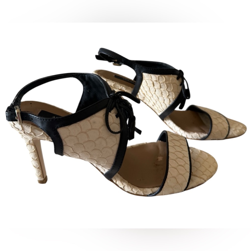 Ann Taylor Cream and Black Textured Heels  Open Toe Tie Bow 6.5